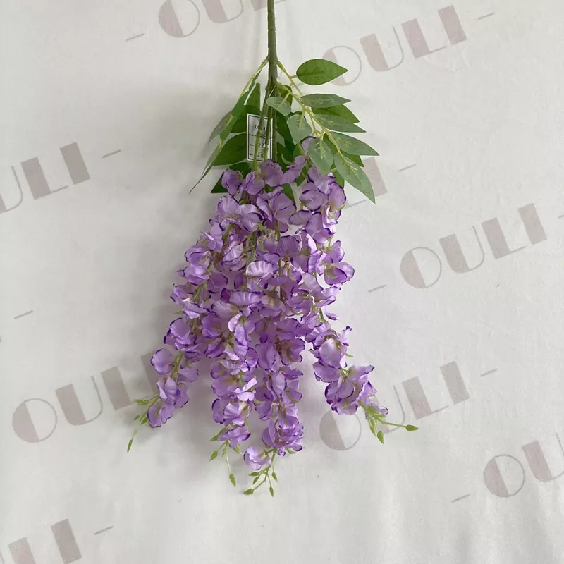 Faux Wisteria -kukkia